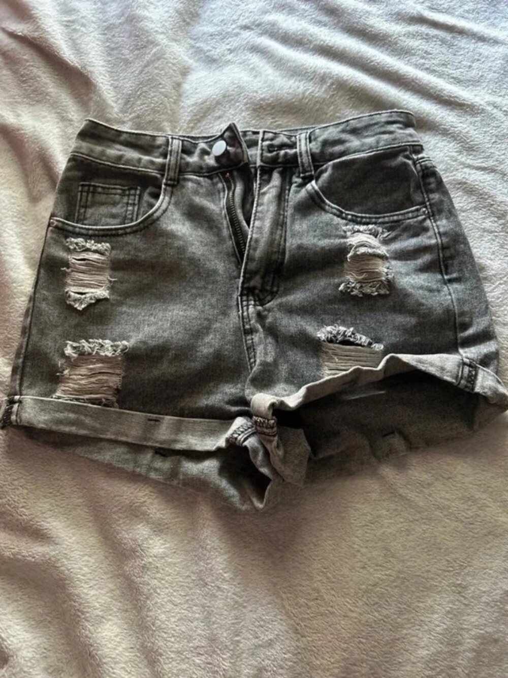 Grey Denim Ripped Short Pants
